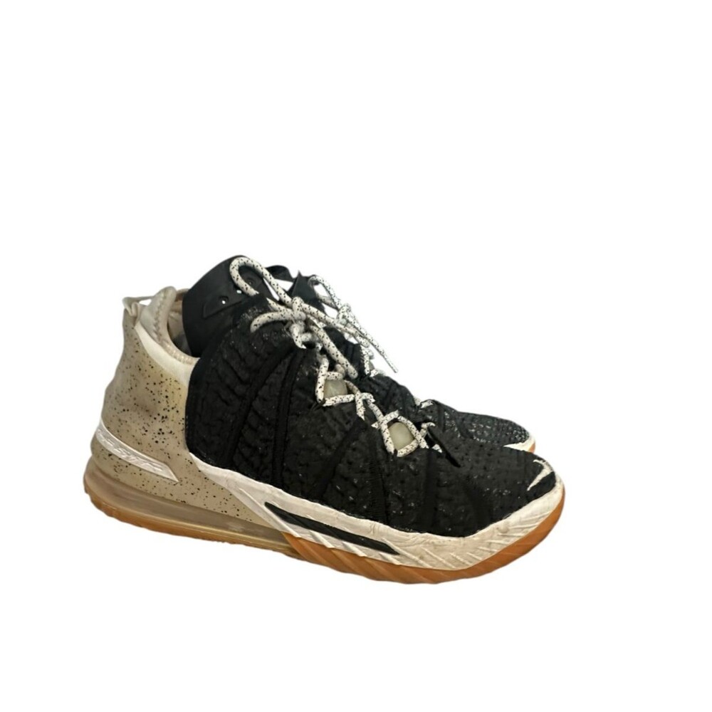 Nike Lebron XVIII 18 Mens Size 11 Black White Gum Basketball Used Sneakers